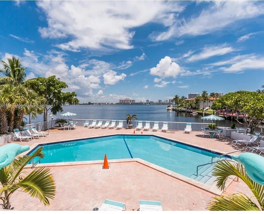 STRATFORD HOUSE CONDO - Residential Lease