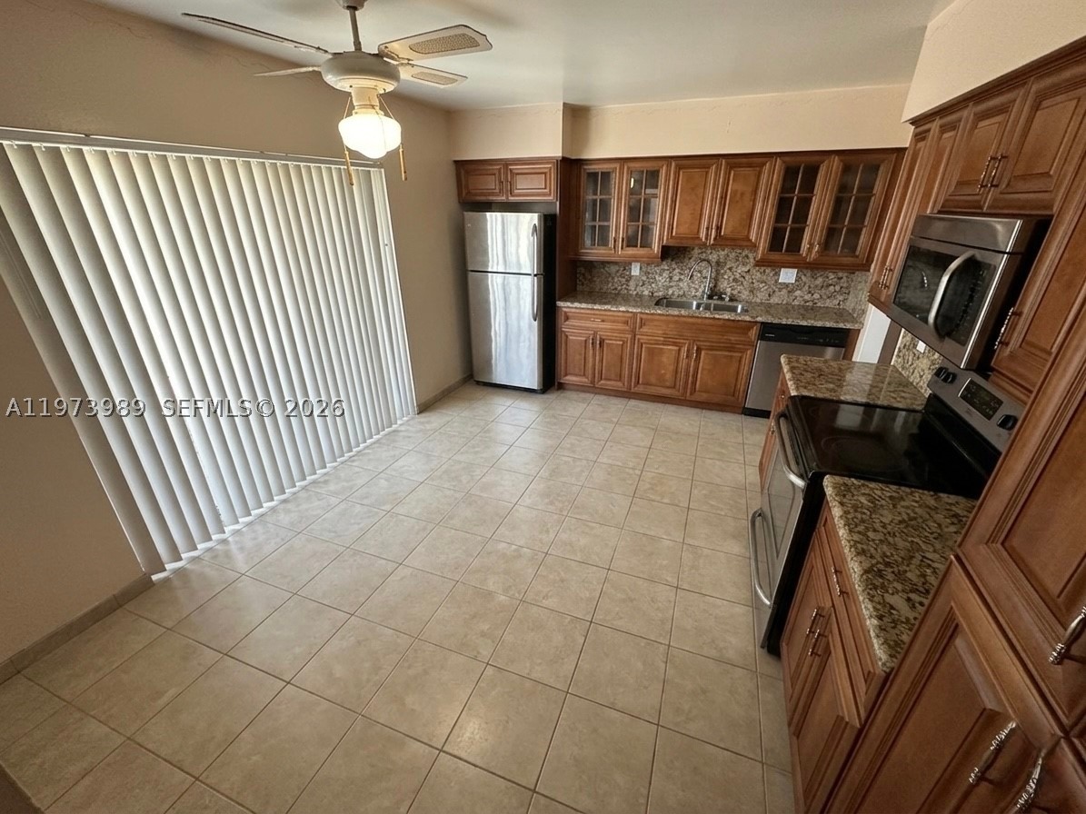 CAROL CITY 4TH ADDN - Residential