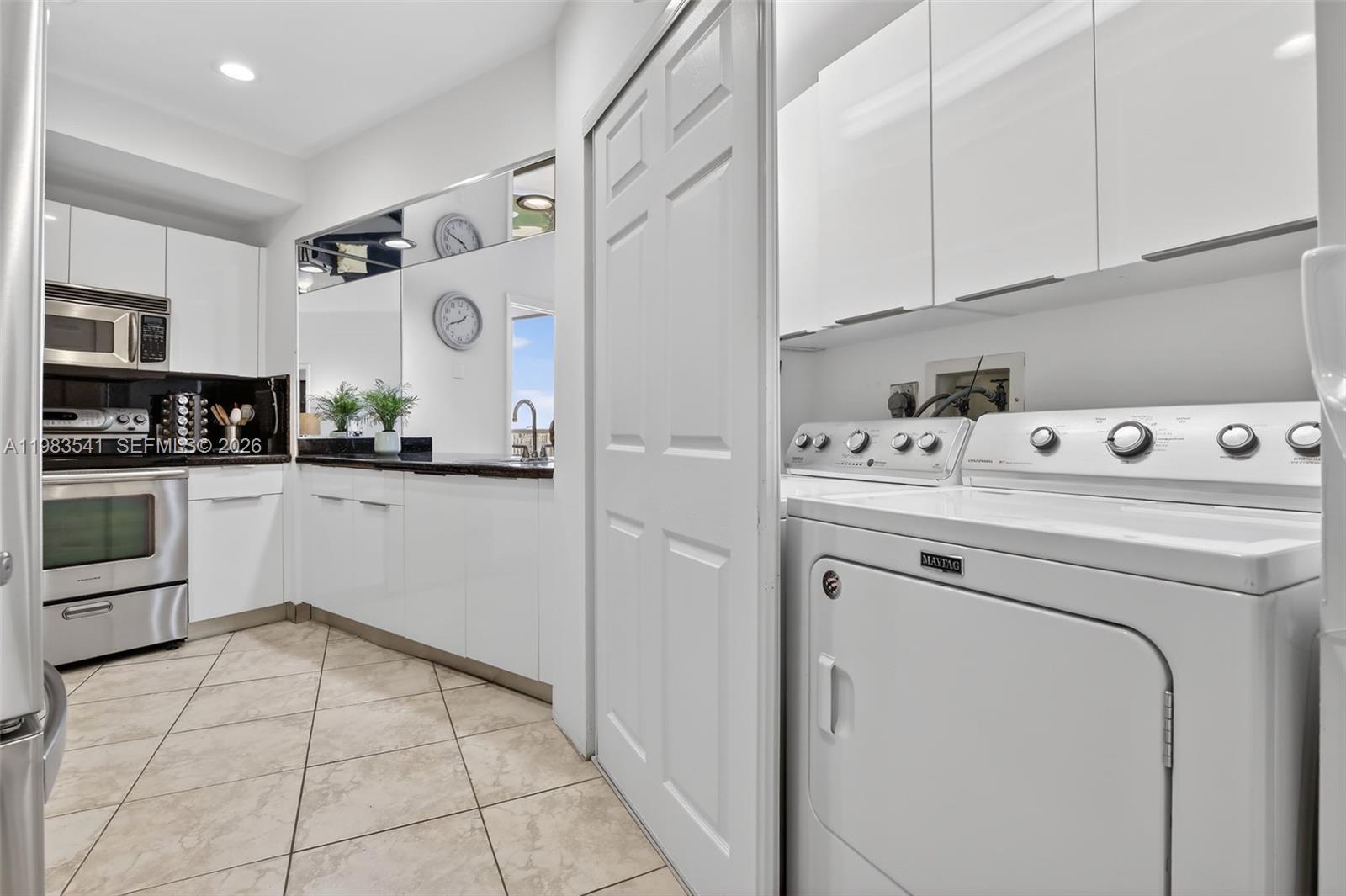 HAMPTONS WEST CONDO - Residential