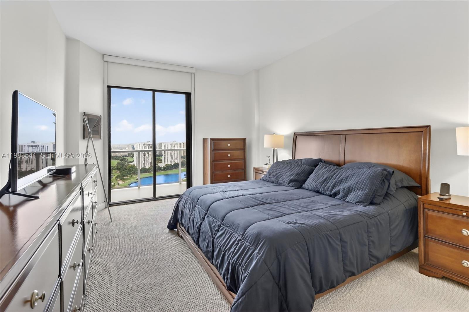 HAMPTONS WEST CONDO - Residential