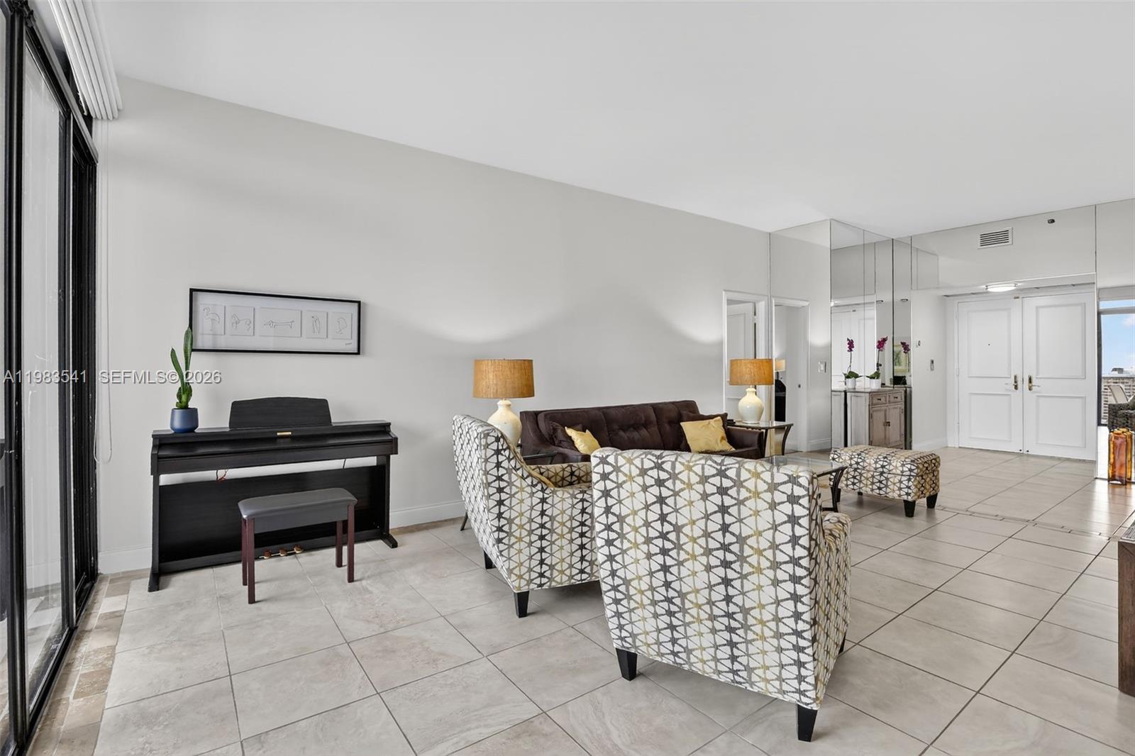 HAMPTONS WEST CONDO - Residential
