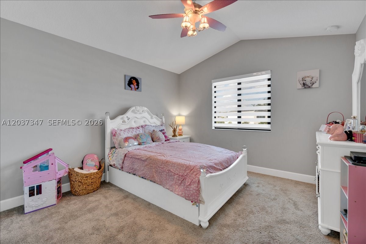 RESIDENCES AT PALM AIRE - Residential Lease