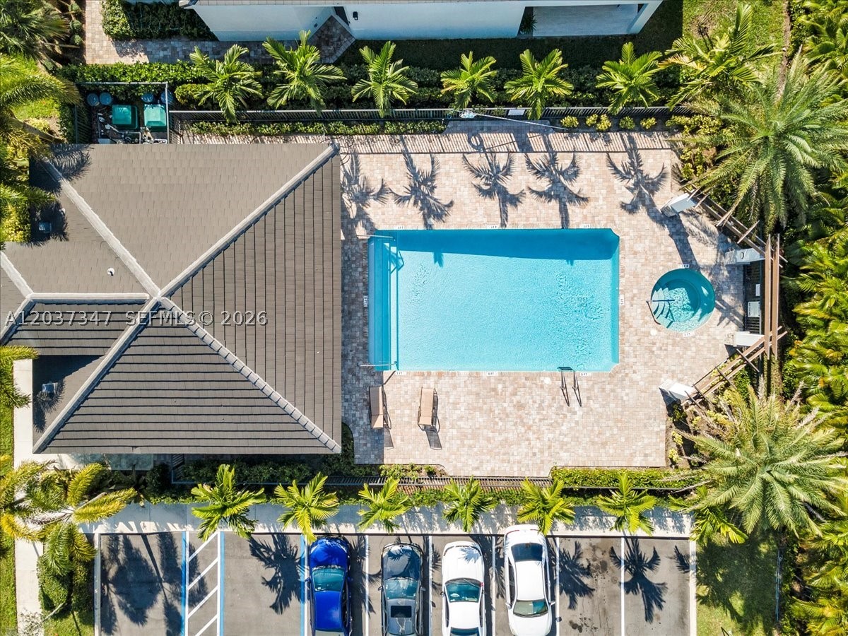 RESIDENCES AT PALM AIRE - Residential Lease