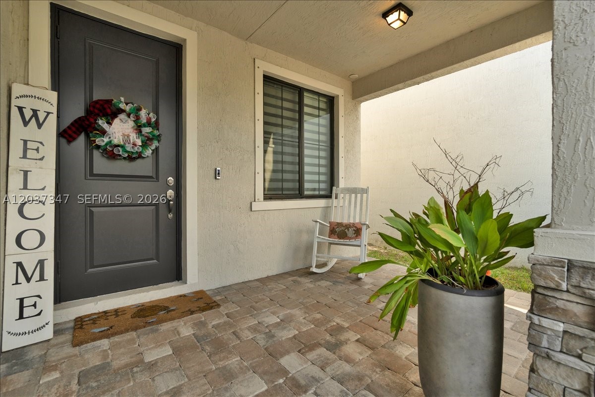 RESIDENCES AT PALM AIRE - Residential Lease