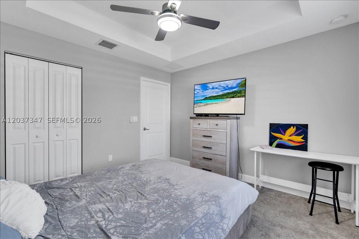 RESIDENCES AT PALM AIRE - Residential Lease