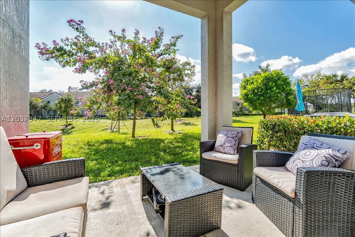 RESIDENCES AT PALM AIRE - Residential Lease