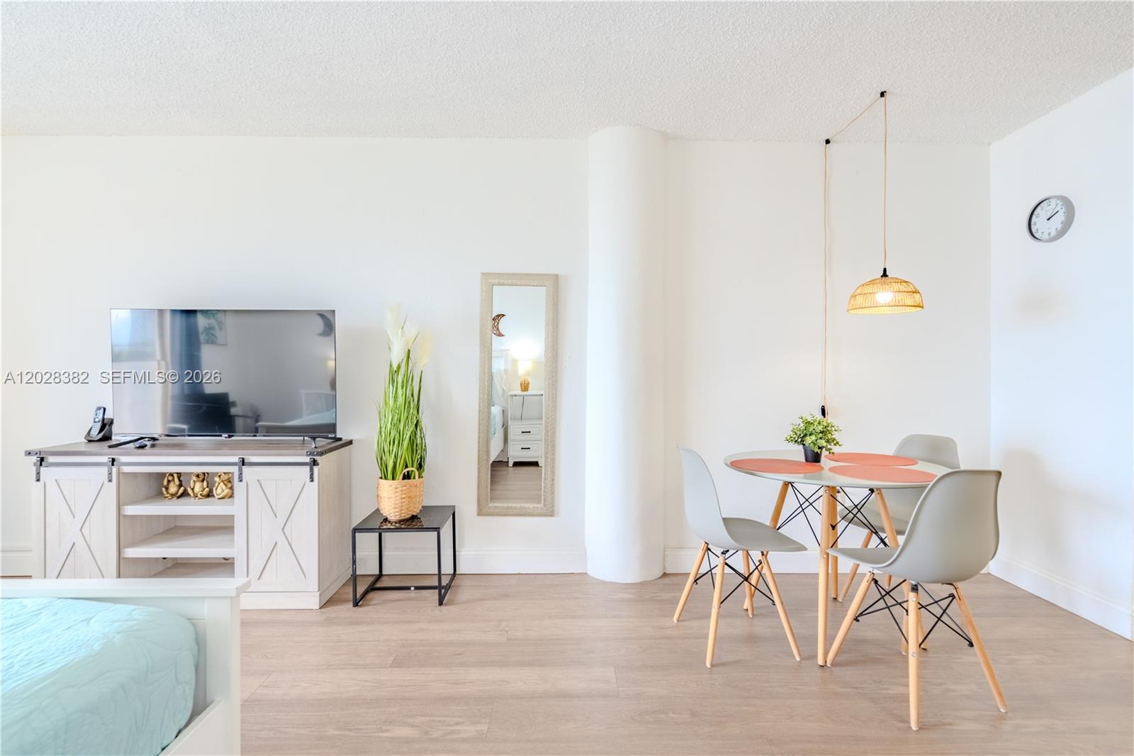 BAYSHORE YACHT & TENNIS - Residential