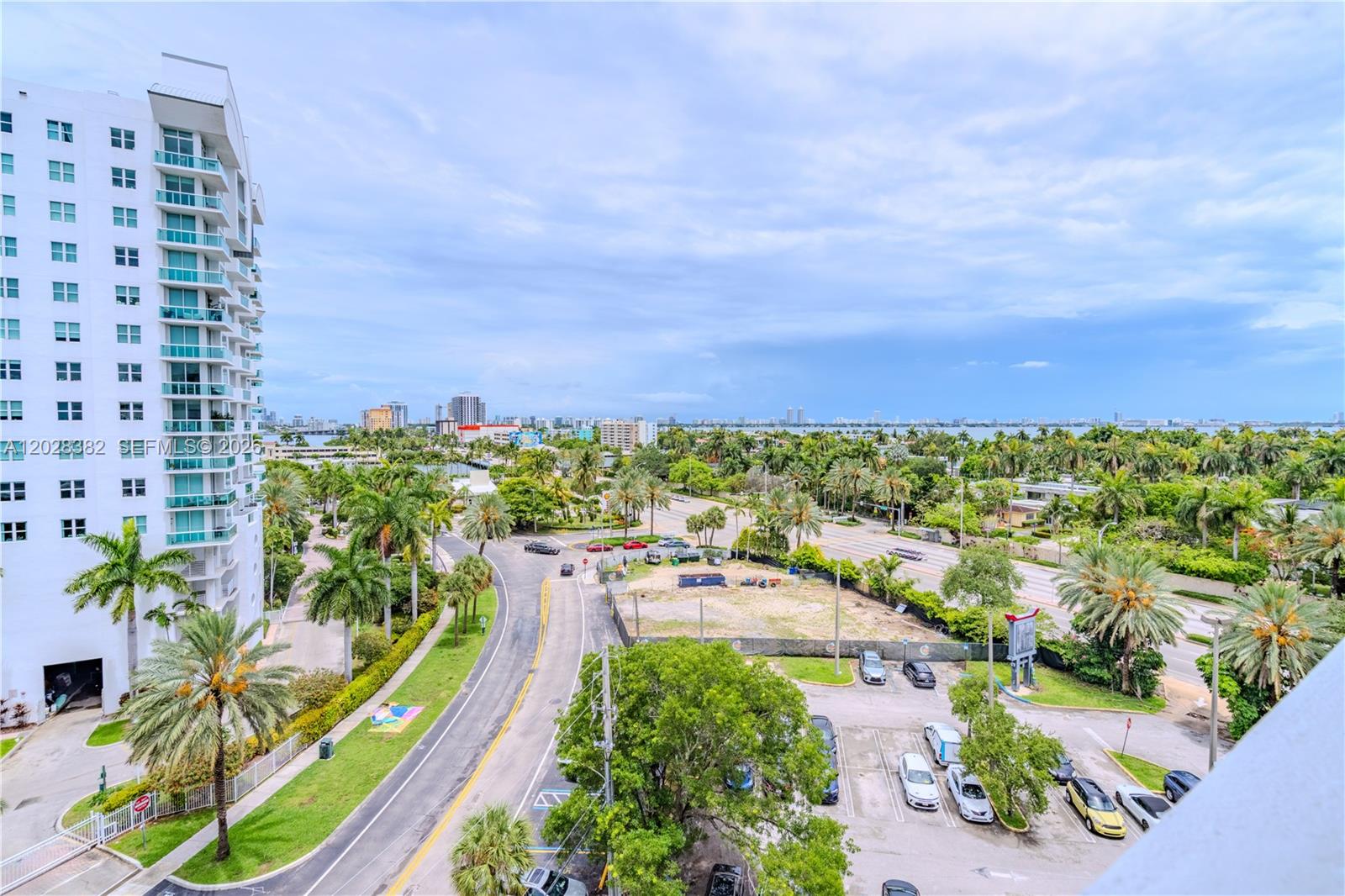 BAYSHORE YACHT & TENNIS - Residential