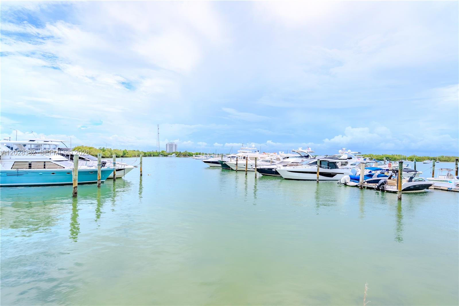 BAYSHORE YACHT & TENNIS - Residential