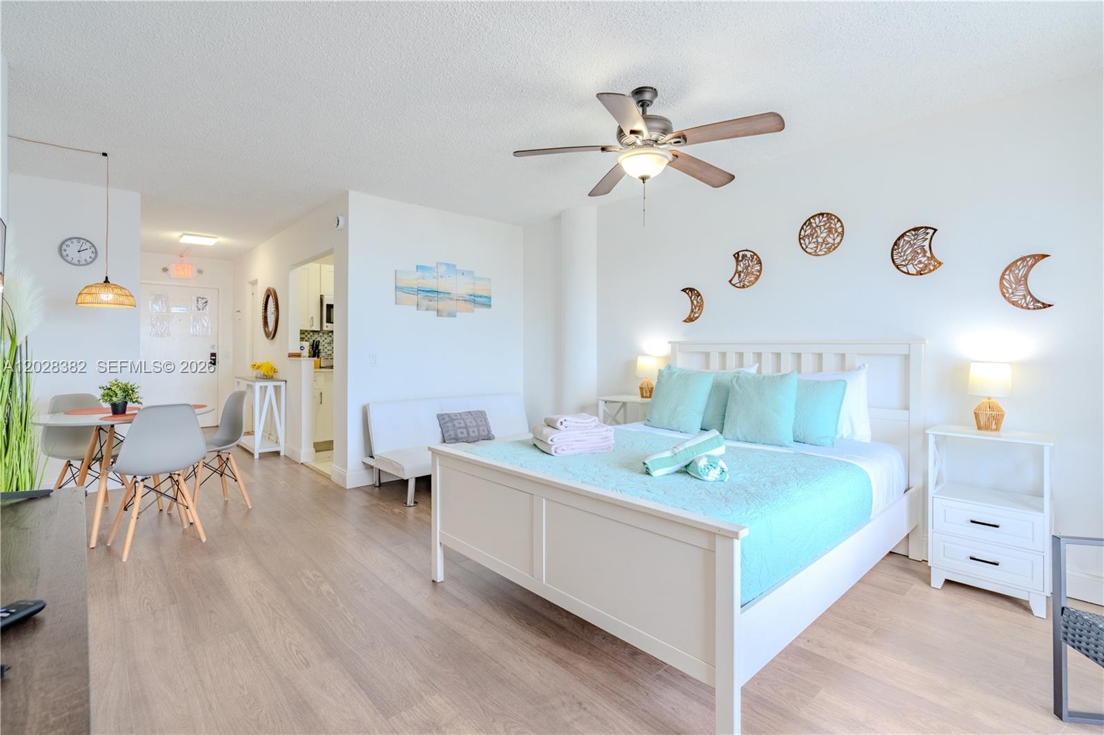 BAYSHORE YACHT & TENNIS - Residential