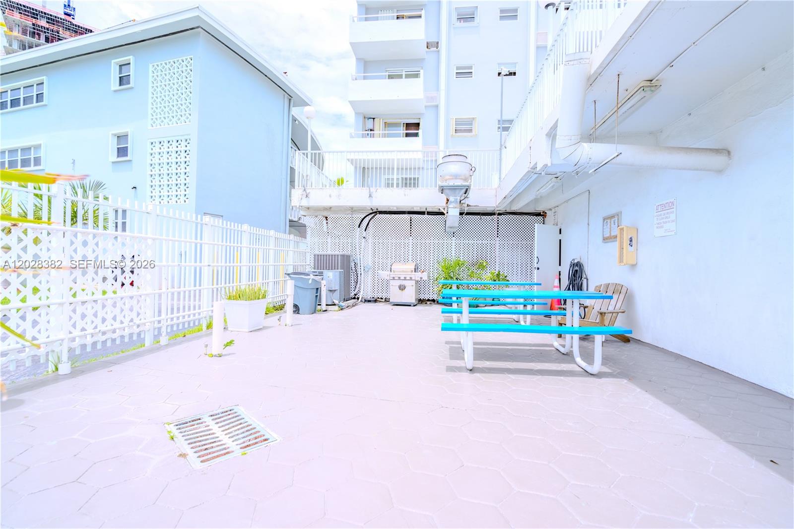 BAYSHORE YACHT & TENNIS - Residential