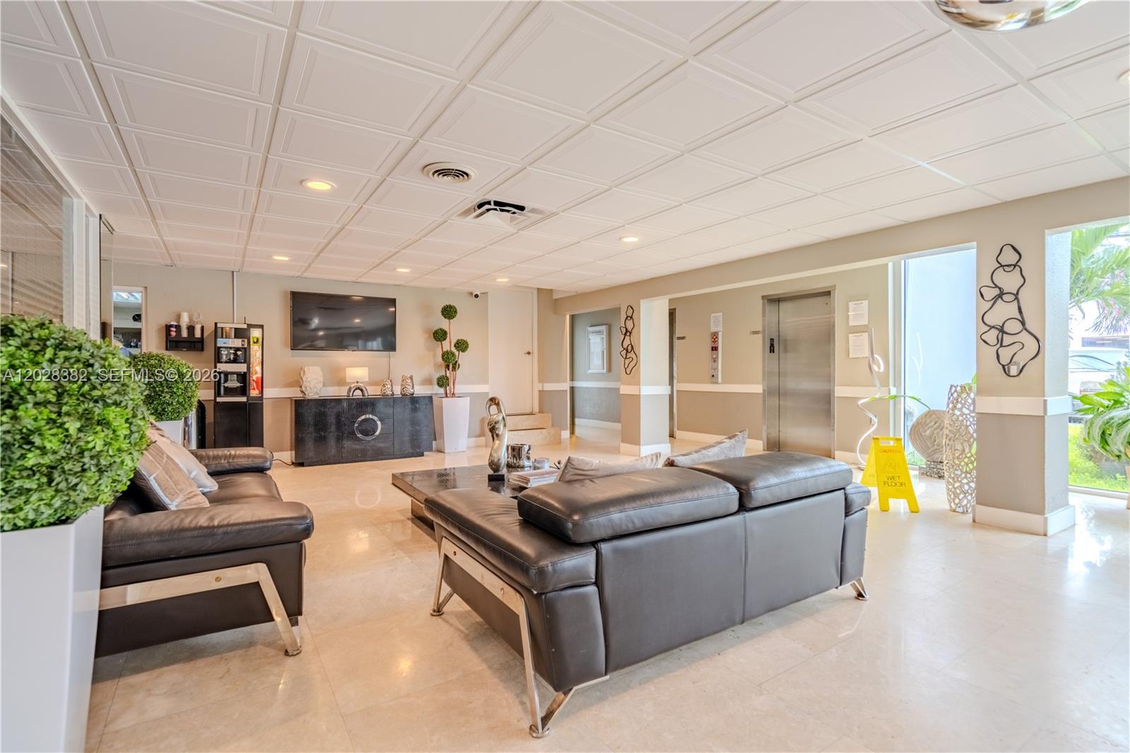 BAYSHORE YACHT & TENNIS - Residential