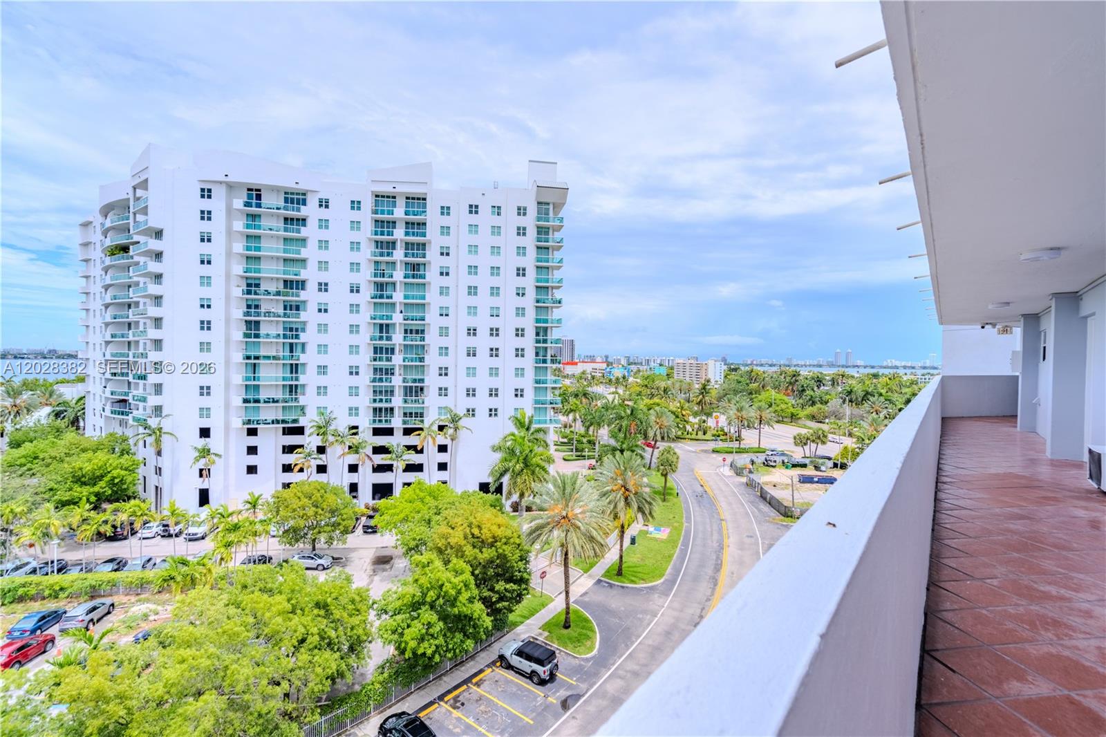 BAYSHORE YACHT & TENNIS - Residential