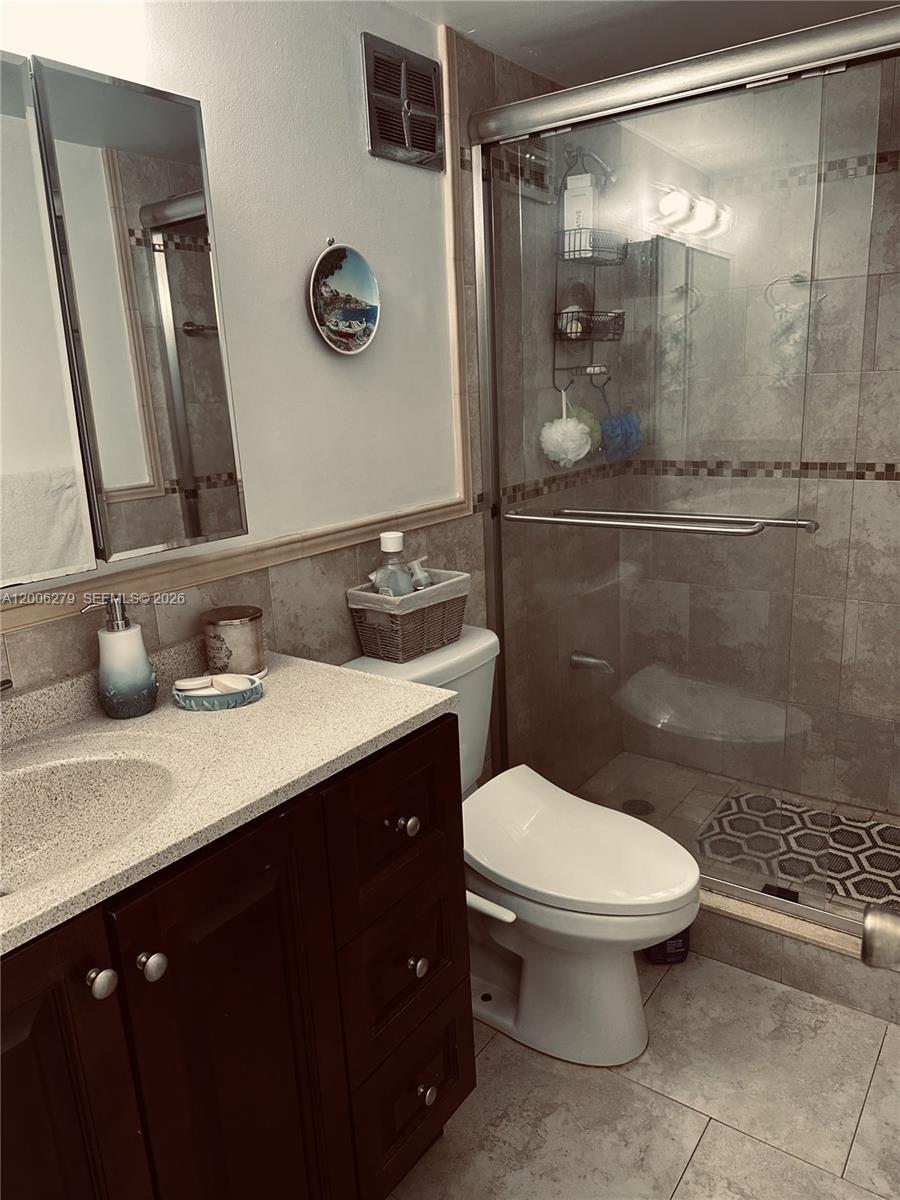 CHELSEA BAYVIEW CONDO - Residential