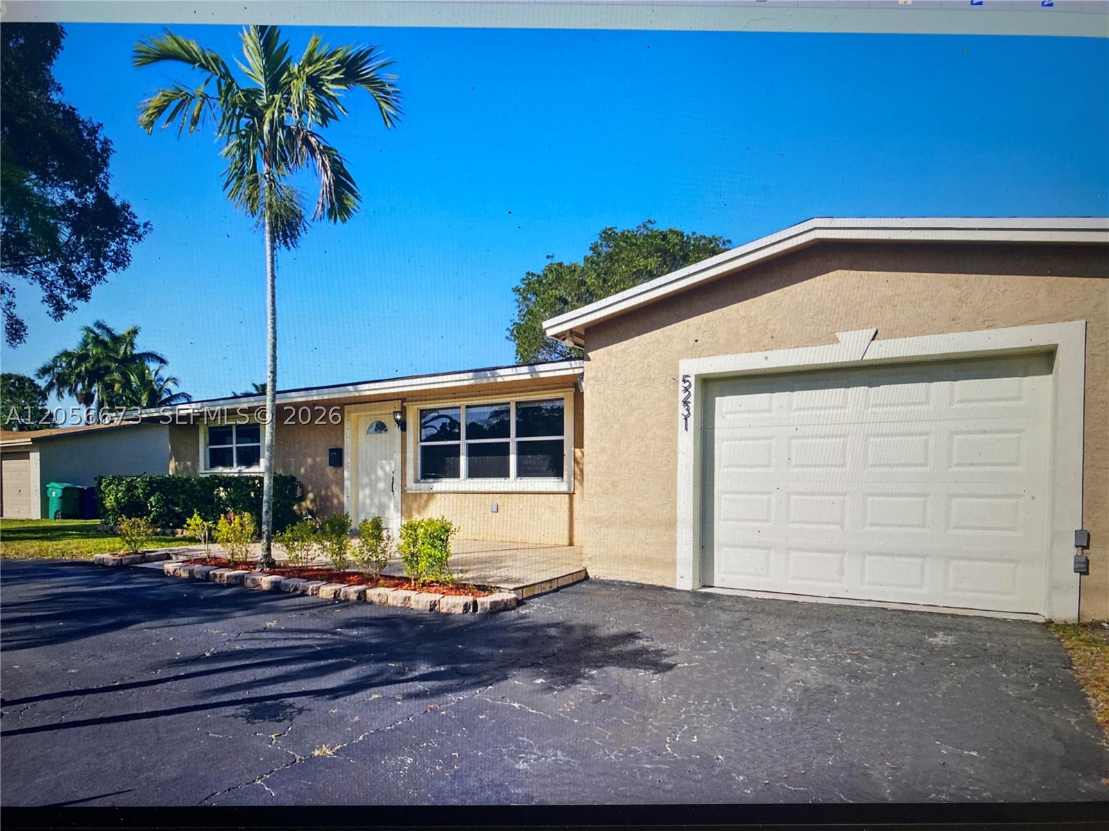 Welcome to this charming property located at 5231 SW 89 Ave in Cooper City. This house accords a unique opportunity to own a piece of real estate in a desirable area. The exterior features a classic design that blends seamlessly with its surroundings. The property boasts a spacious lot, providing ample space for outdoor activities and potential landscaping projects. As you approach the house, you'll notice the well-maintained façade and inviting entrance. This house provides a blank canvas for you to create your dream home. Whether you're looking to entertain guests or enjoy a quiet evening, this property accords the flexibility to suit your needs. Its location in Cooper City ensures you'll be part of a vibrant community with access to local amenities and services. This house is a wonderful opportunity for anyone seeking a residence in a well-regarded area. make it your own.