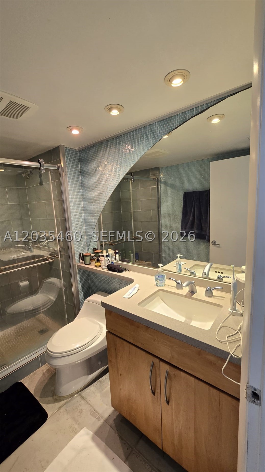 THE MARK ON BRICKELL COND - Residential Lease