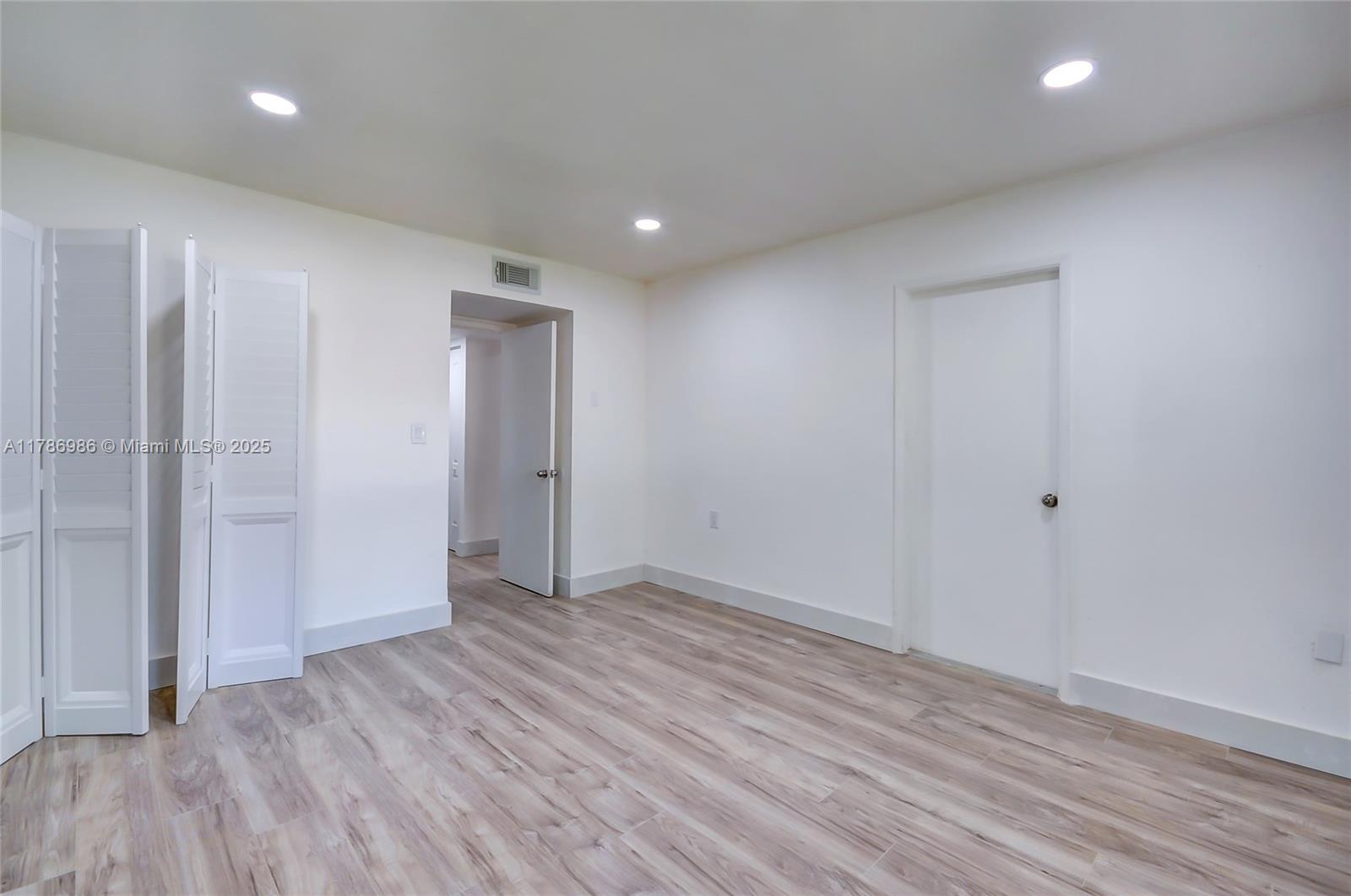 PINE GROVE CONDO - Residential Lease