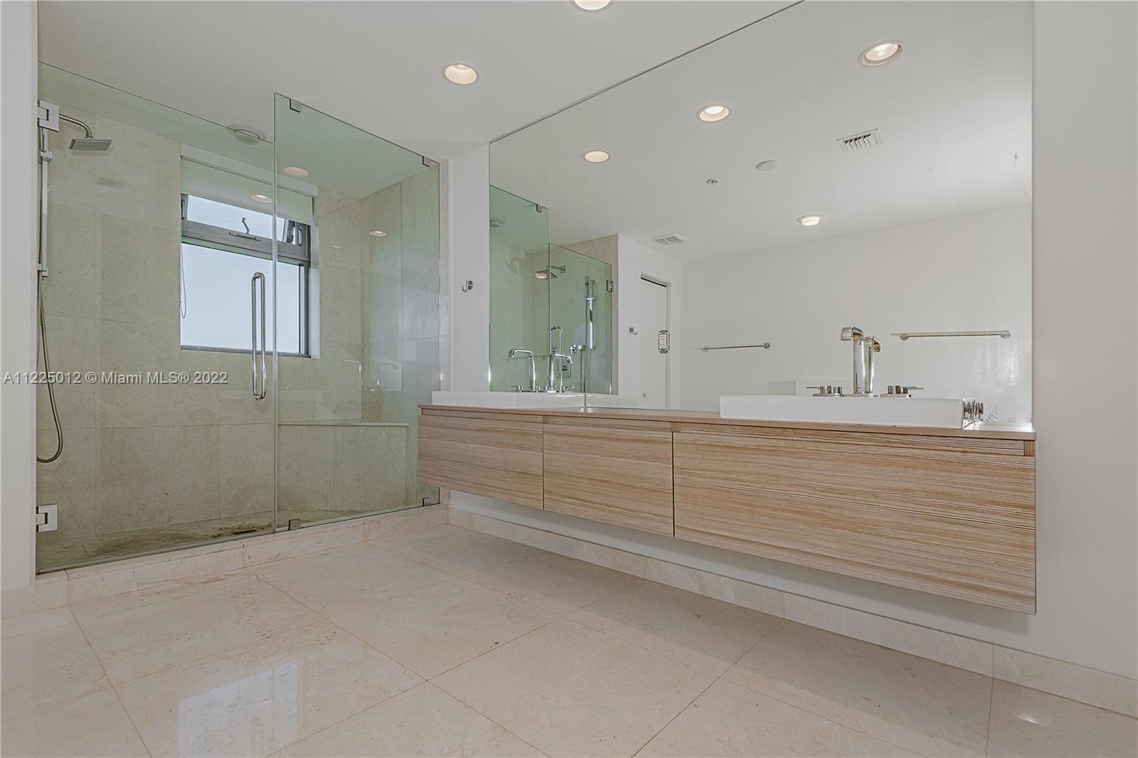 MARINA PALMS RESIDENCES N - Residential