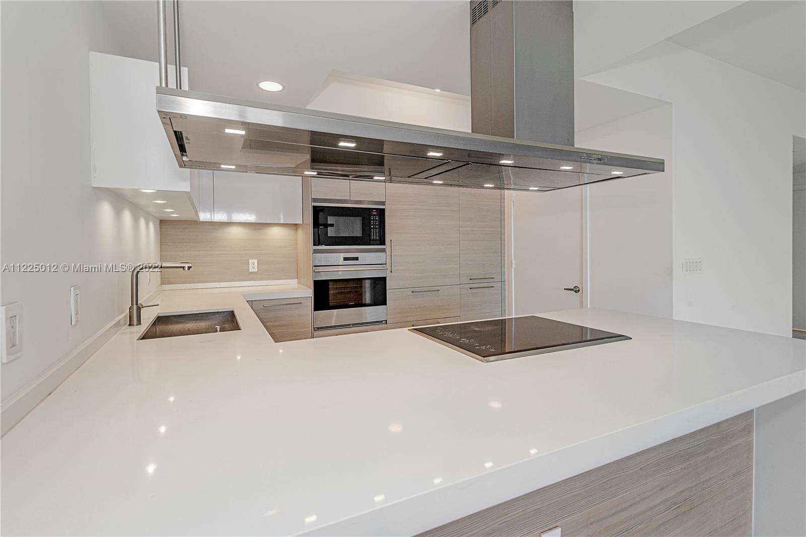 MARINA PALMS RESIDENCES N - Residential