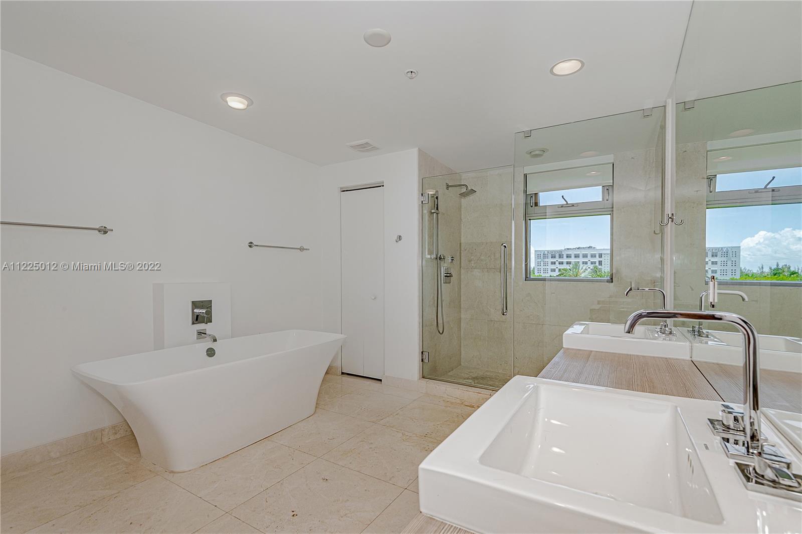 MARINA PALMS RESIDENCES N - Residential