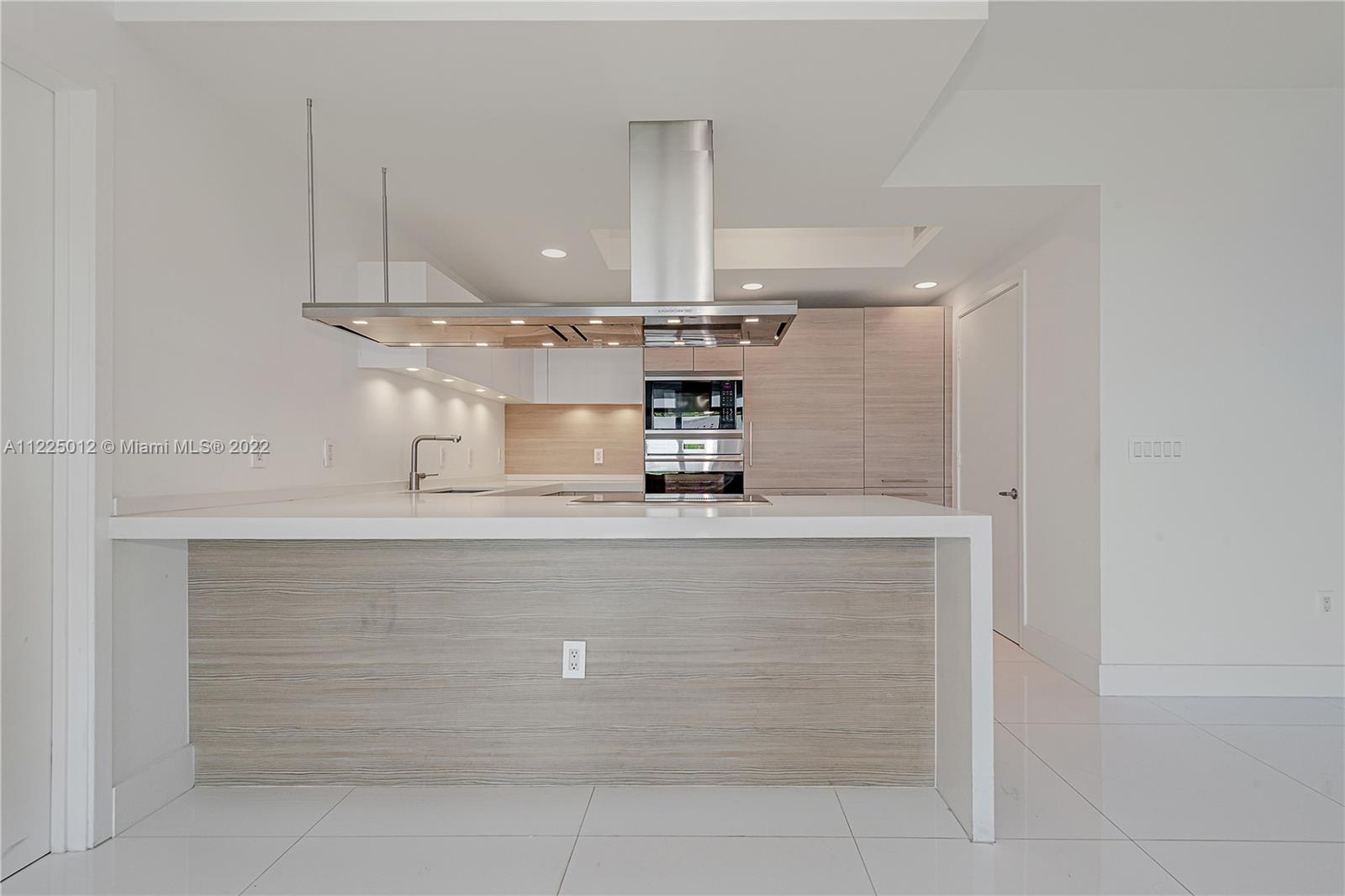 MARINA PALMS RESIDENCES N - Residential