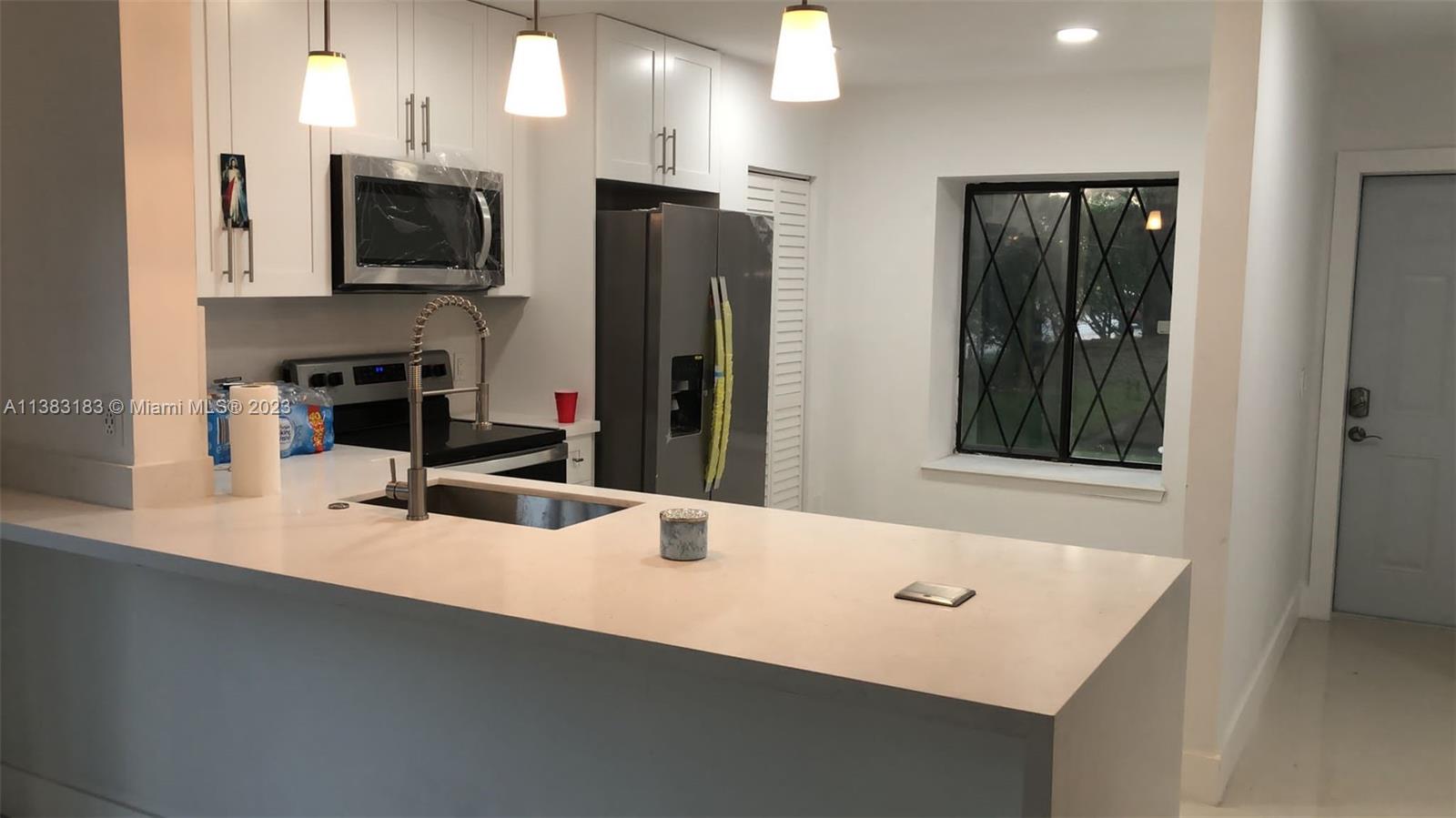 SPRINGTREE LAKES - Residential