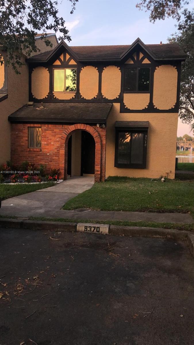 SPRINGTREE LAKES - Residential