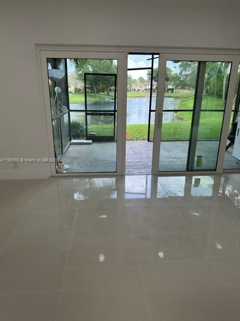 SPRINGTREE LAKES - Residential
