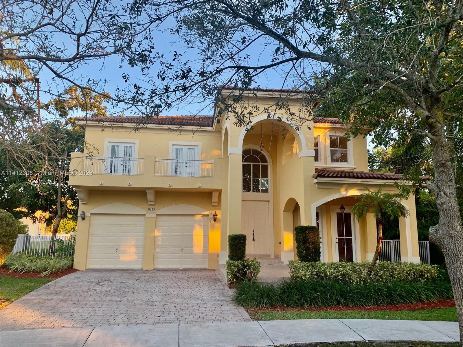 BEAUTIFUL 4/3 2 STORY,2 CAR GARAGE, PERFECTLY LOCATED IN A LAKE FRONT LOT. THIS MODEL HOME FEATURES AN UPGRADED KITCHEN, TILE IN ALL LIVING AREAS, FRENCH DOORS, LIKE NEW WOODEN FLOORS IN BEDROOMS, NEWLY LAMINATED STAIRCASE, NEW GARAGE DOOR HARDWARE, FRESHLY PAINTED INSIDE AND OUT. BEST AREA IN KENDALL. GRADE A SCHOOLS.