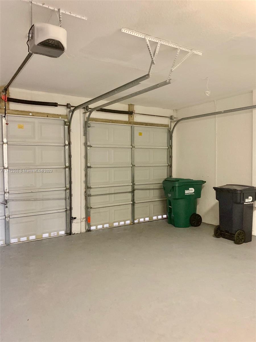 KENDALLAND - Residential Lease