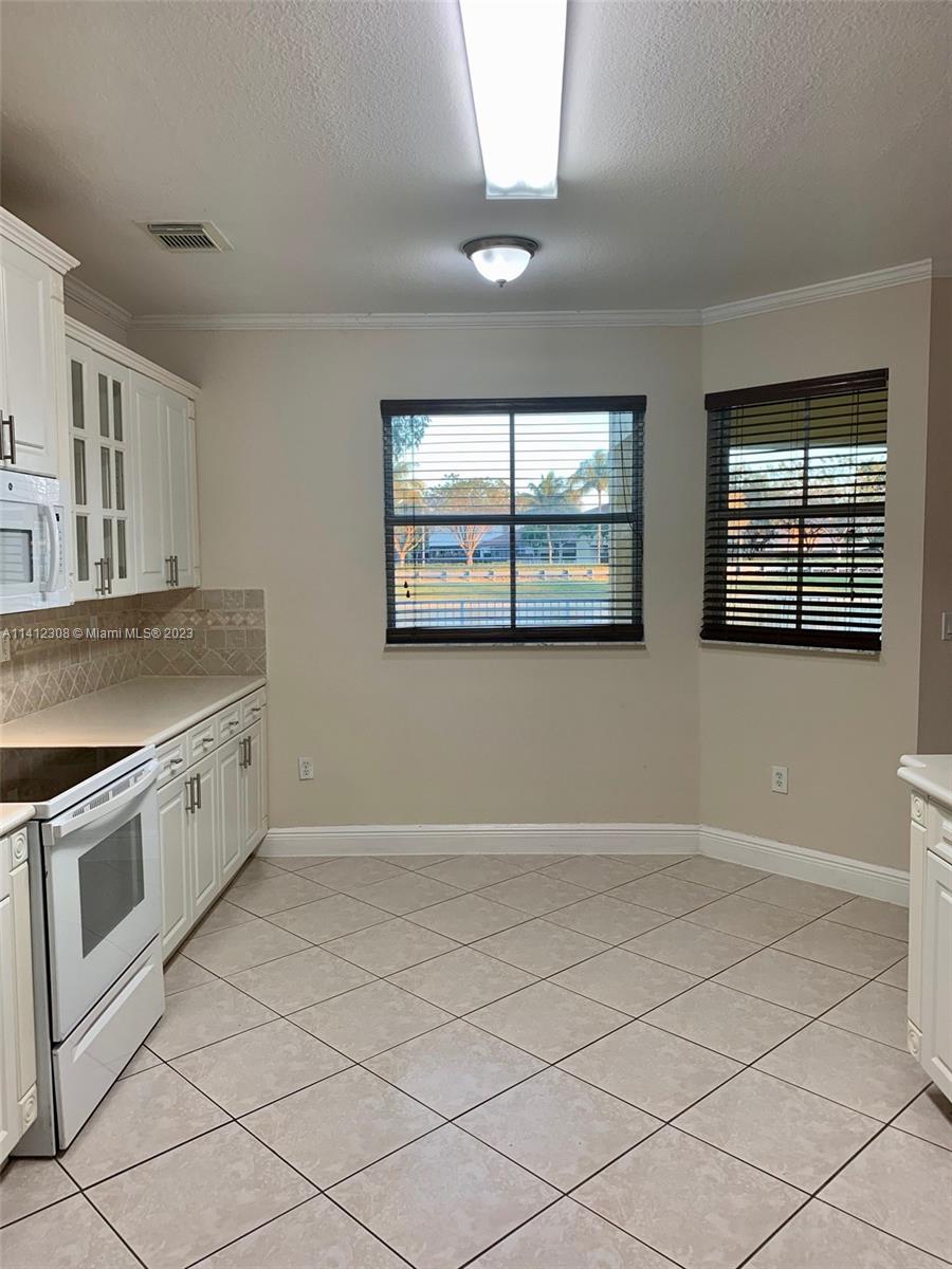 KENDALLAND - Residential Lease
