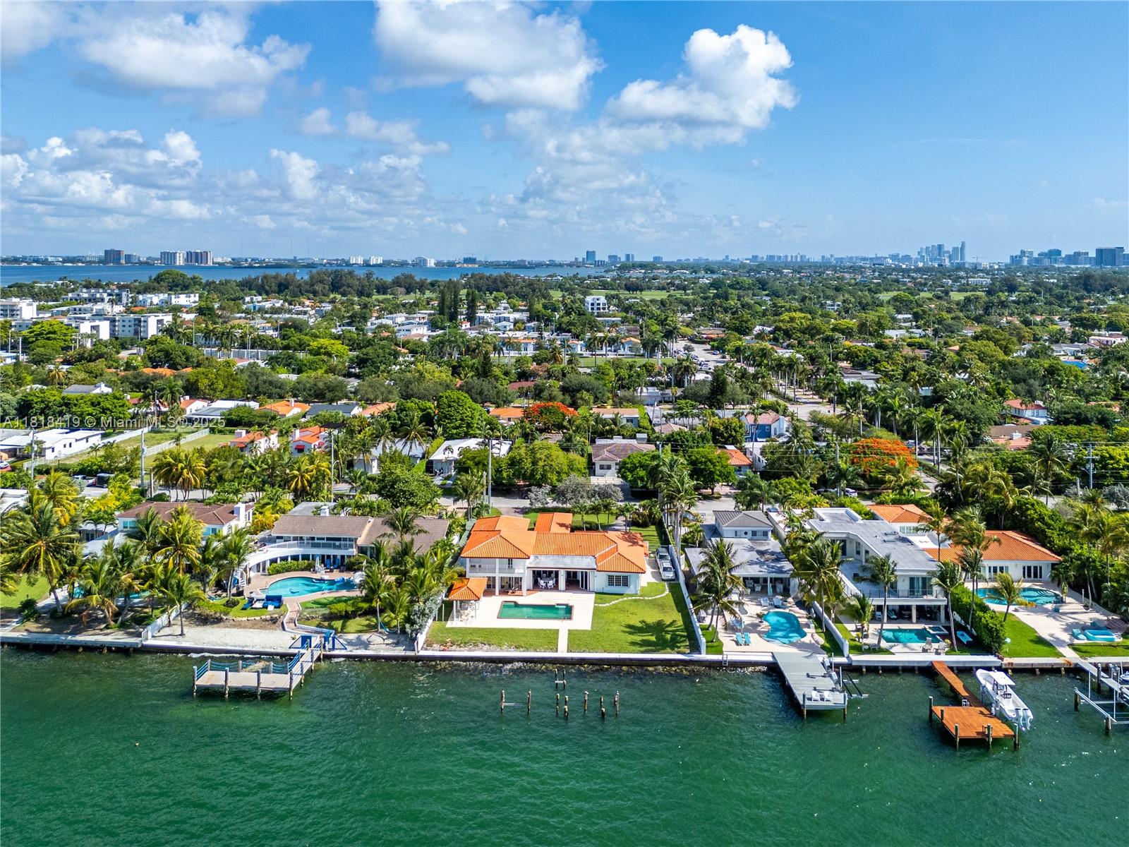 ISLE OF NORMANDY MIAMI VI - Residential