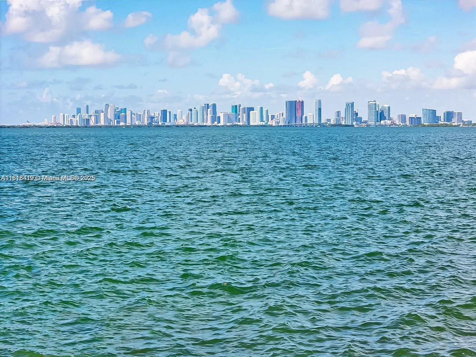 ISLE OF NORMANDY MIAMI VI - Residential