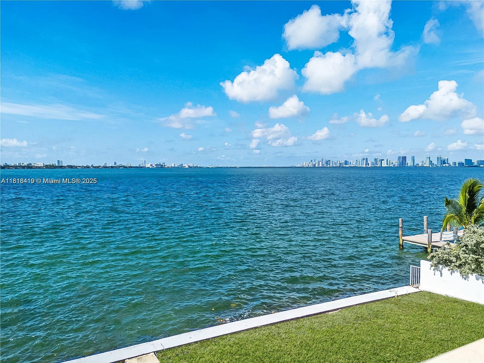 ISLE OF NORMANDY MIAMI VI - Residential