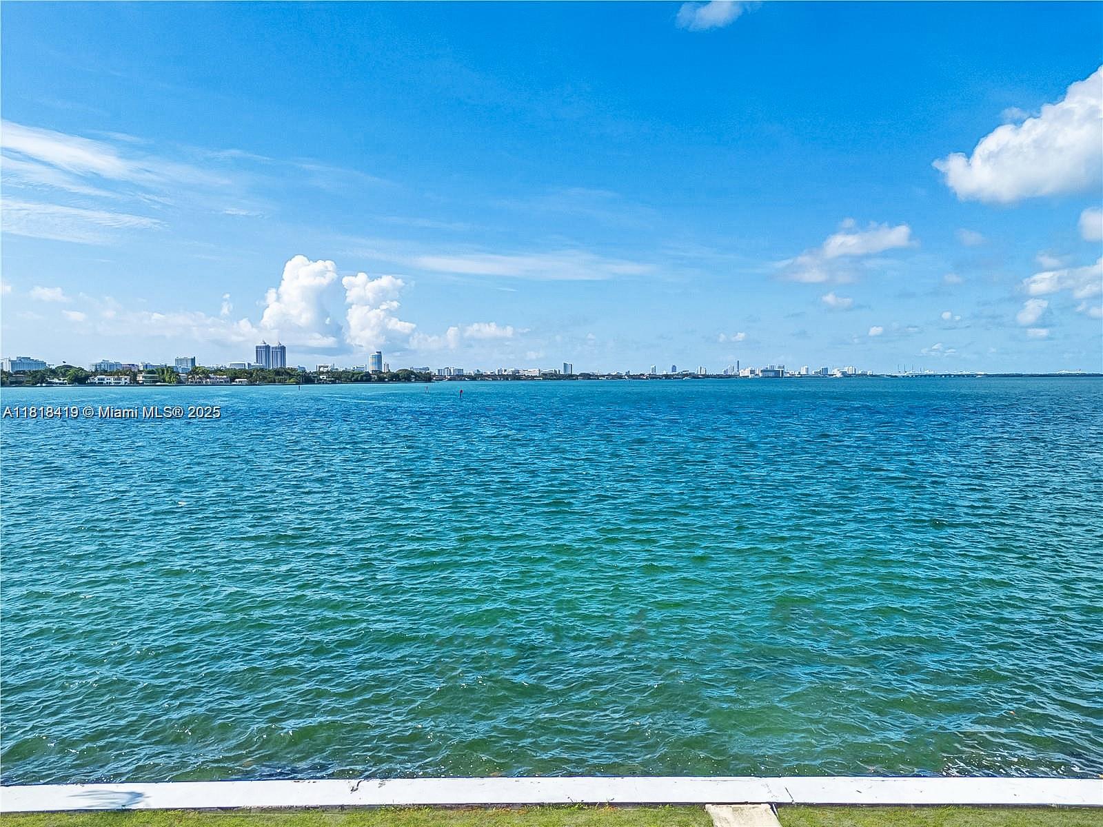 ISLE OF NORMANDY MIAMI VI - Residential