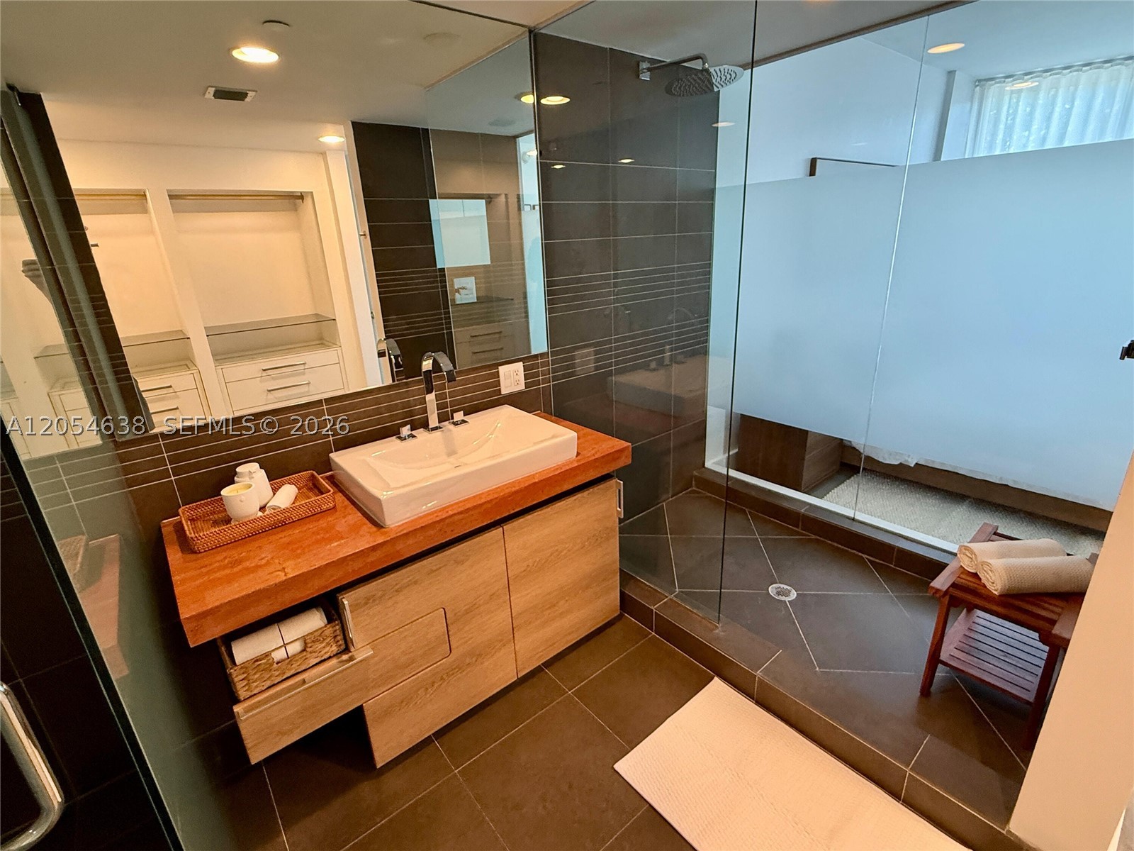 ARTEPARK NORTH CONDO - Residential