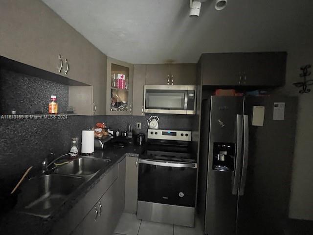 MONTECARLO CONDO - Residential