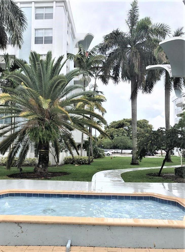 MONTECARLO CONDO - Residential