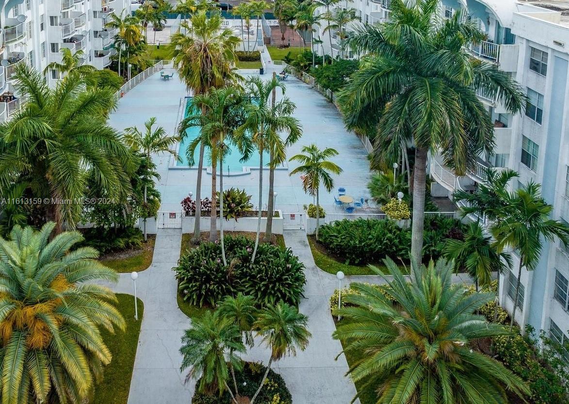 MONTECARLO CONDO - Residential