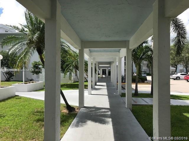 MONTECARLO CONDO - Residential