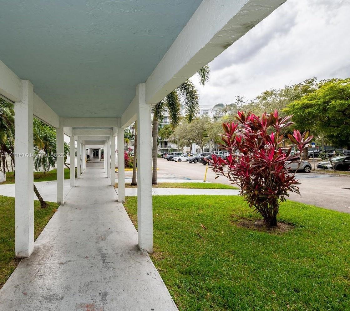 MONTECARLO CONDO - Residential