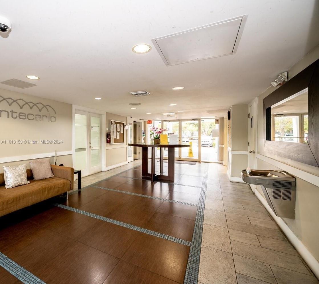 MONTECARLO CONDO - Residential