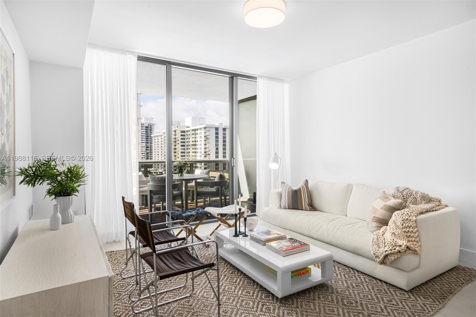 MEI CONDO - Residential