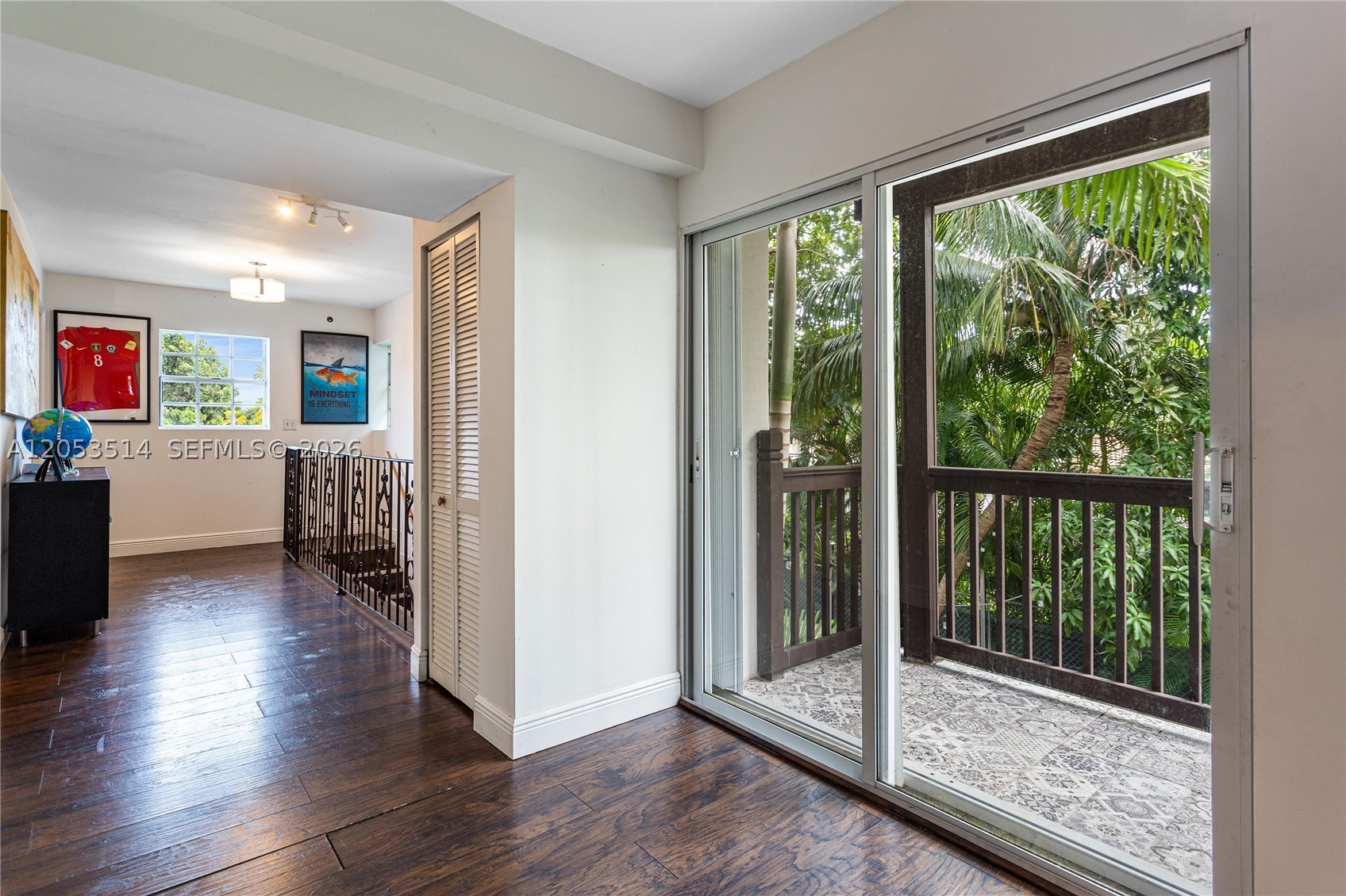 CORAL NOOK - Residential Lease