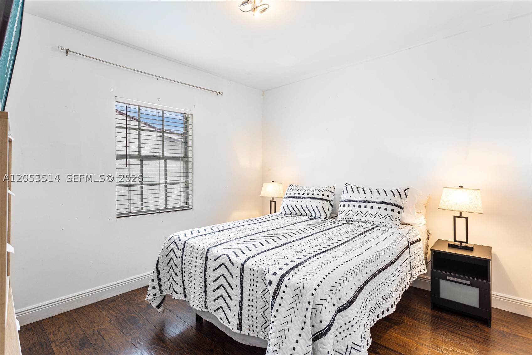 CORAL NOOK - Residential Lease