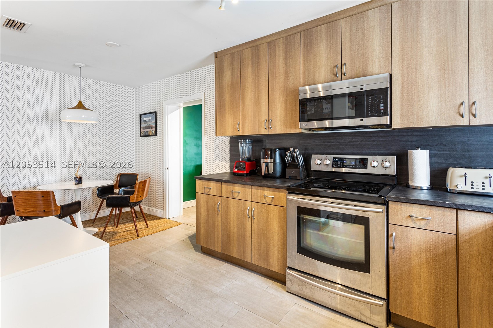 CORAL NOOK - Residential Lease