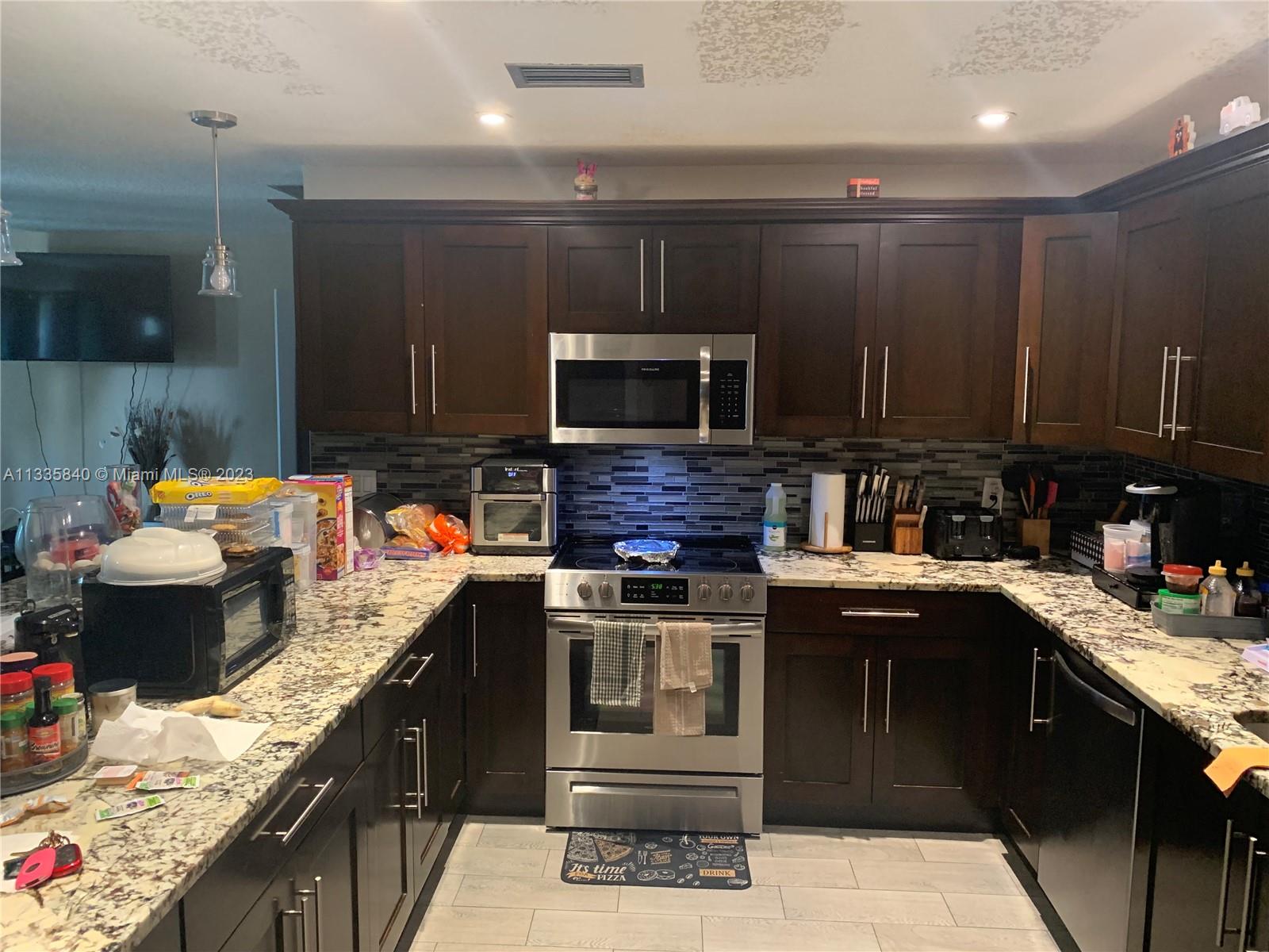 ORIOLE-MARGATE SEC 4 - Residential Lease