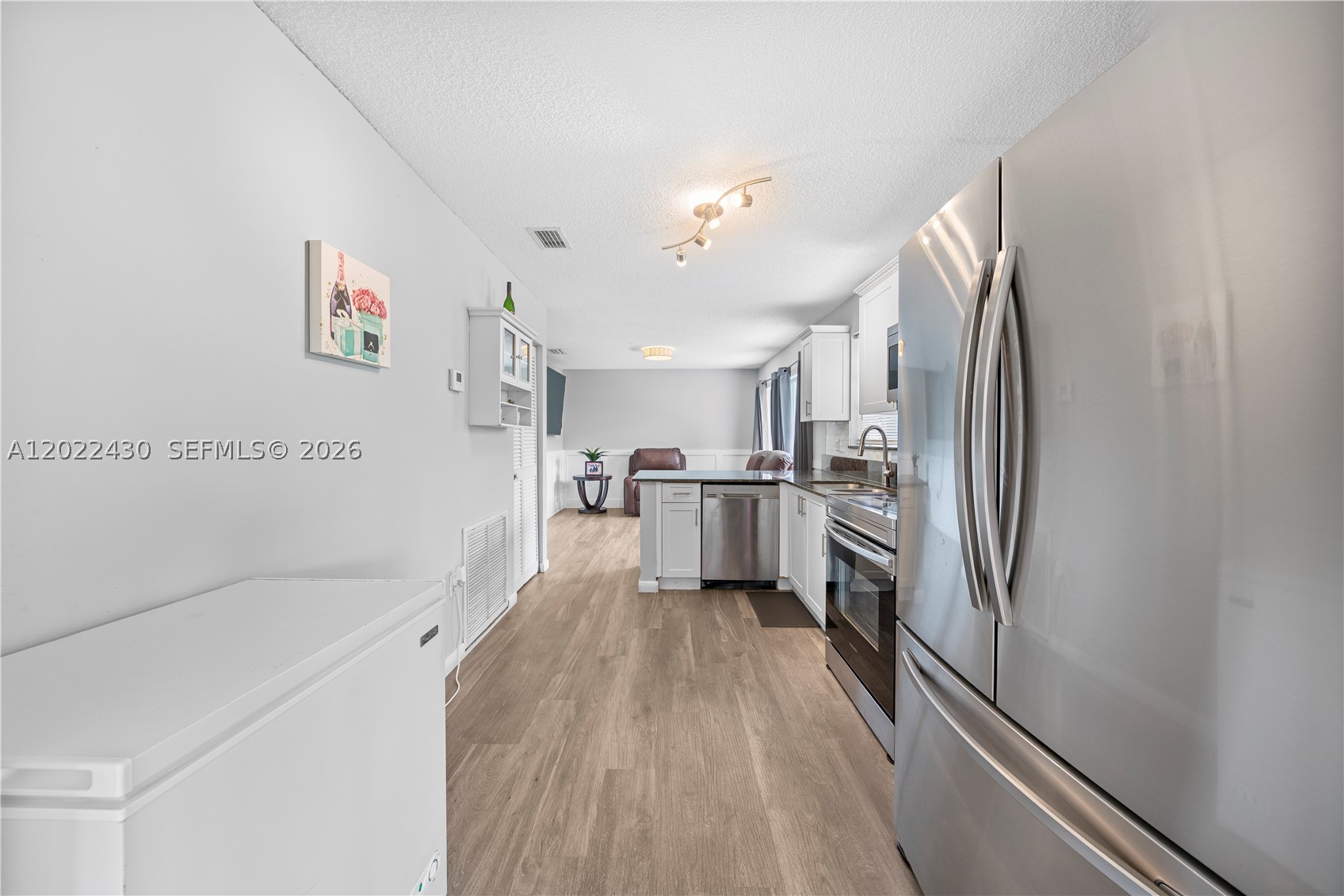 LAKES BY THE BAY SEC 6 - Residential