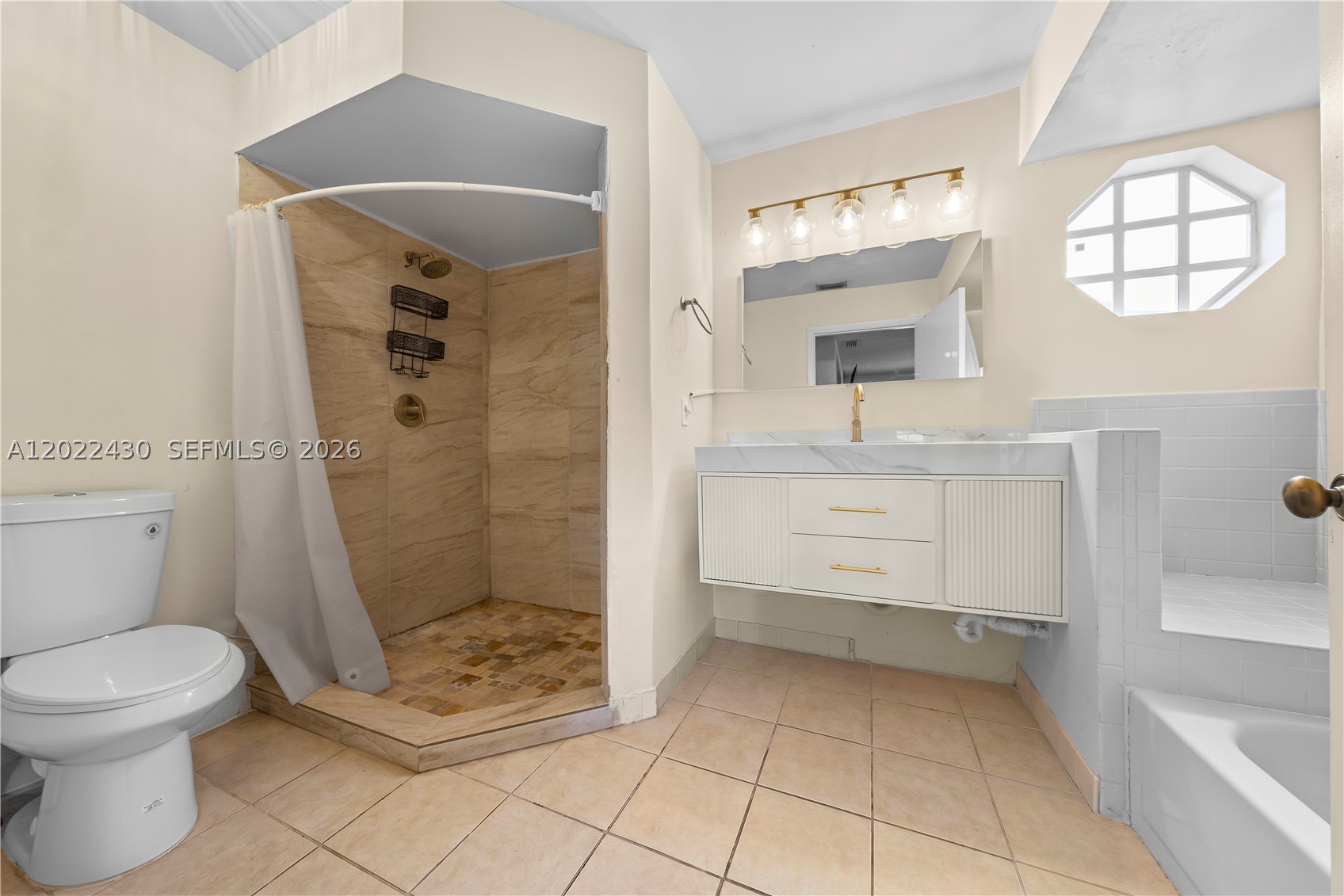 LAKES BY THE BAY SEC 6 - Residential