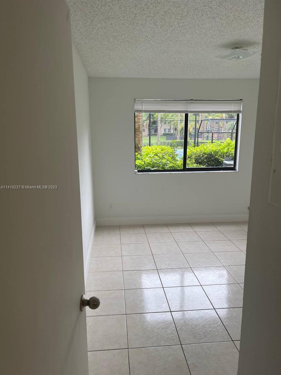 VISCONTI CONDO - Residential